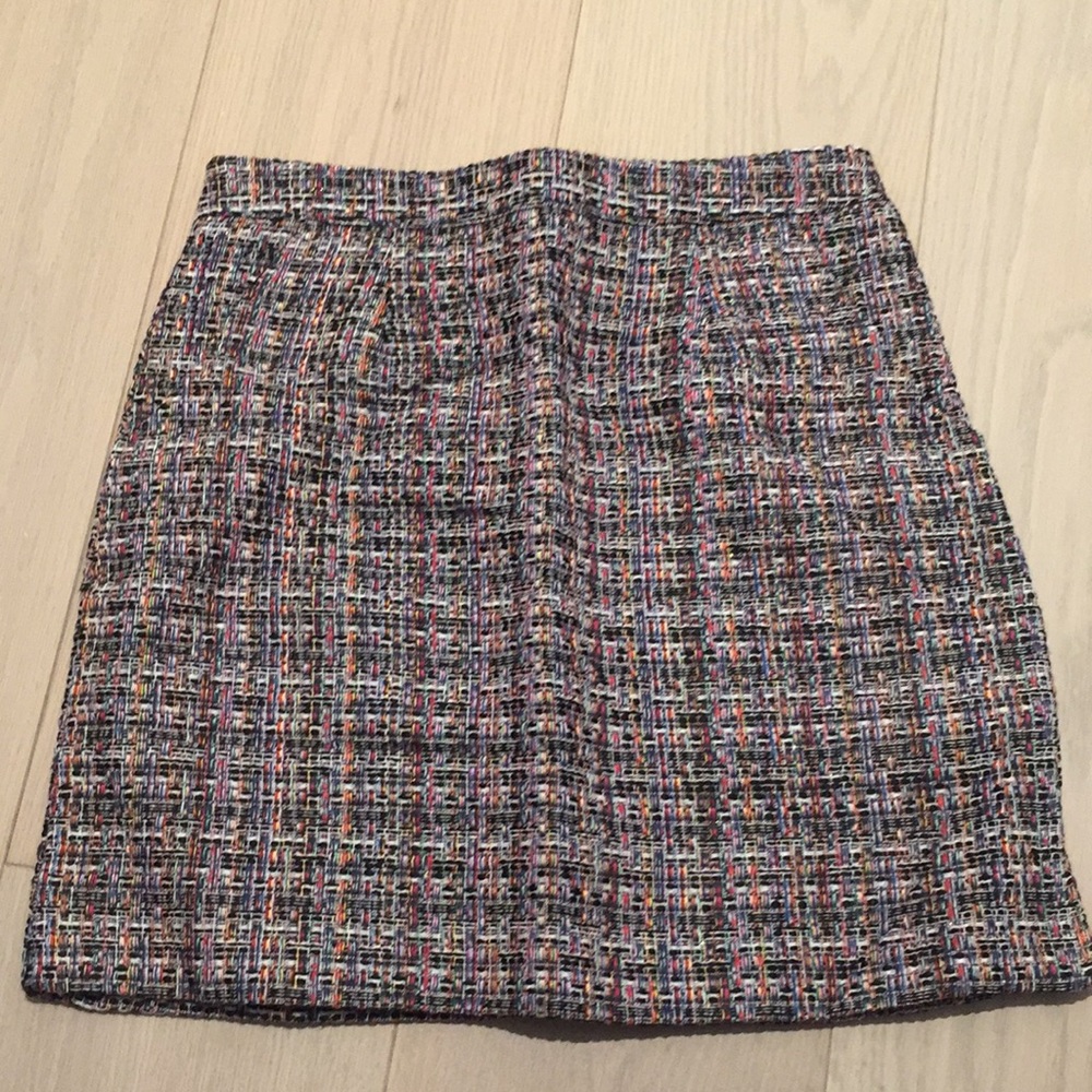 NWOT Fringe Hem Tweed Skirt